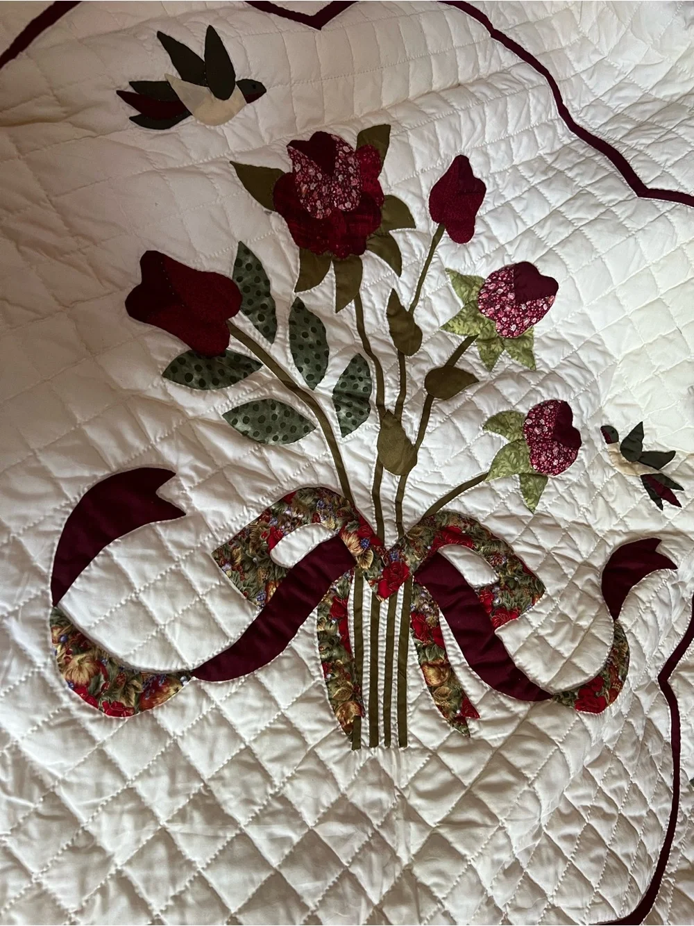 rose of sharon hand Crafted Amish hand sewn quilt Bedspread Floral Appliqué